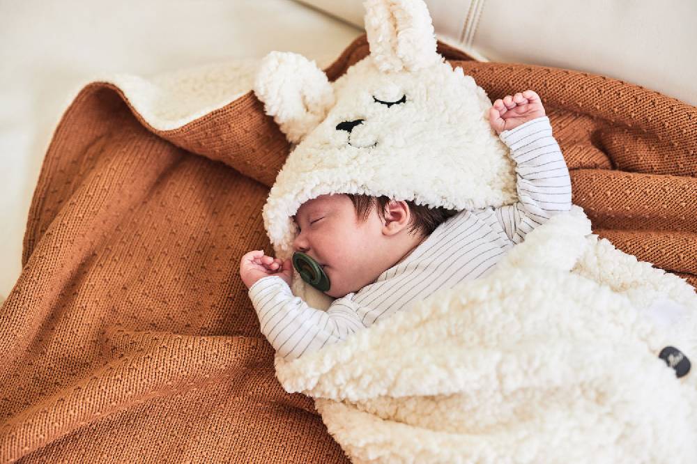Jollein Einschlagdecke für Babyschale Bunny Off-White Großer Ausverkauf