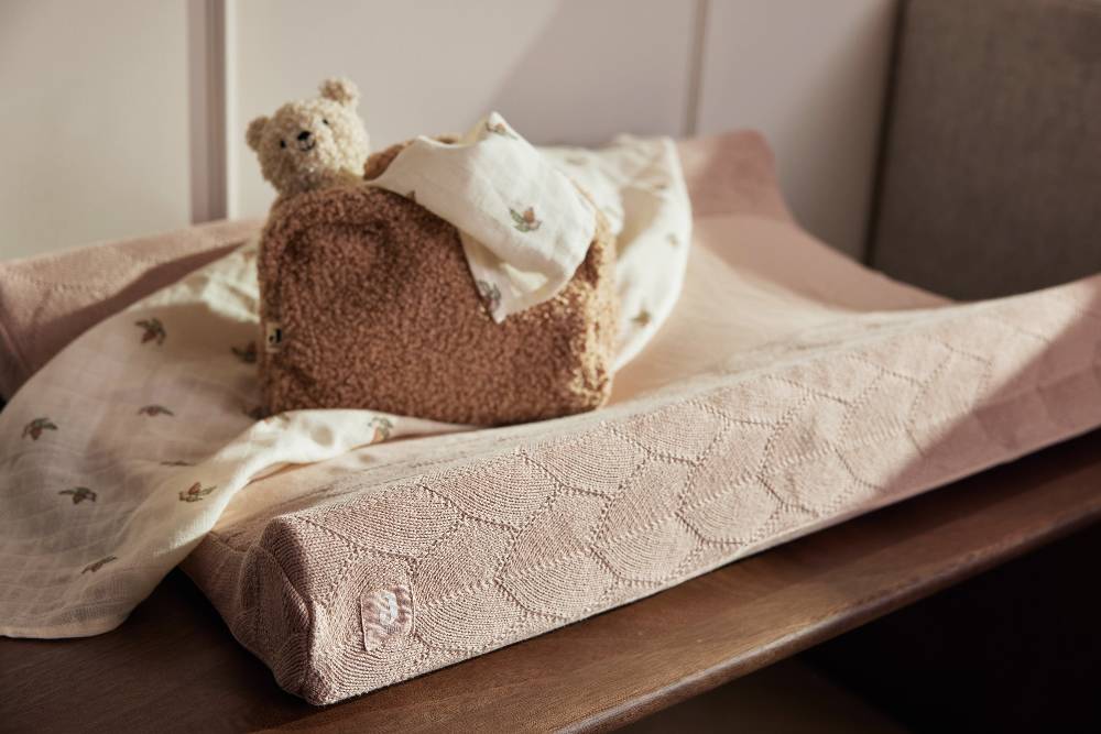 Jollein Wickelauflagenbezug 50x70cm Shell Knit Wild Rose GOTS Auslauf