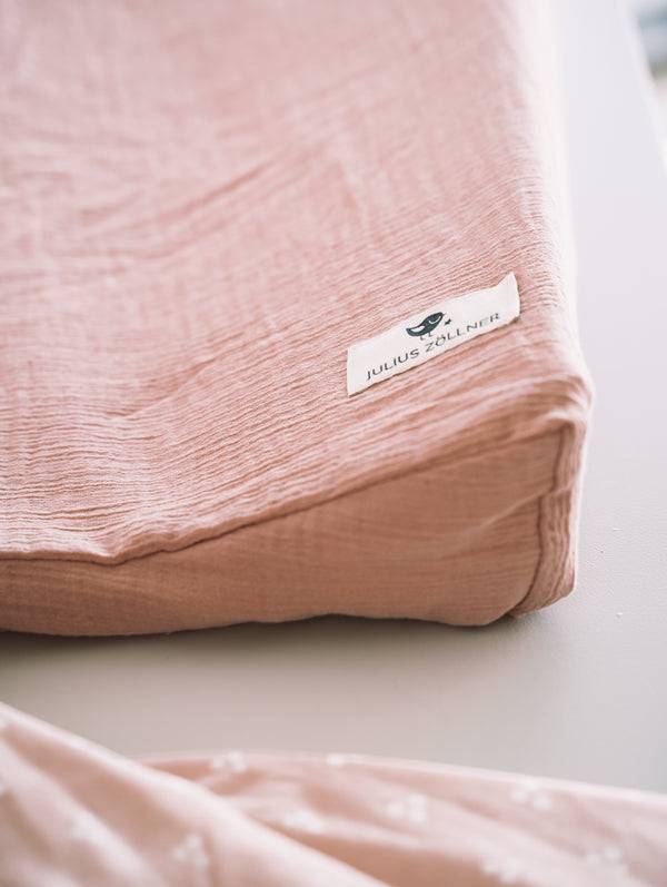Julius Zöllner Bezug Wickelunterlage/2-Keil-Mulde aus Musselin, Dusty rose Günstiger Verkauf