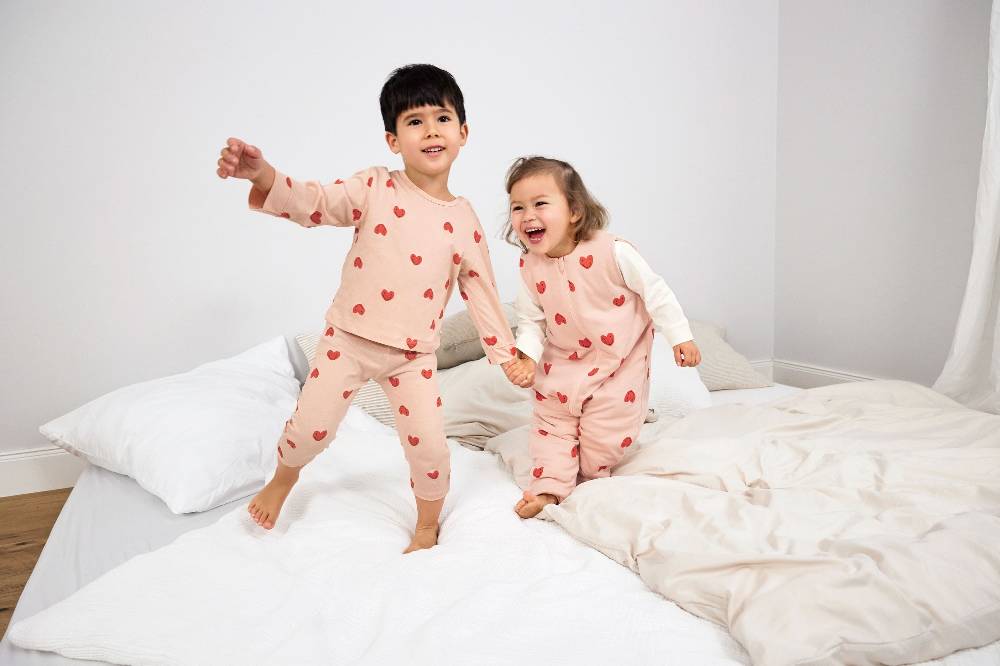 Lässig Kinder Schlafoverall 2,5 TOG - Herz, Rosa Hotsell