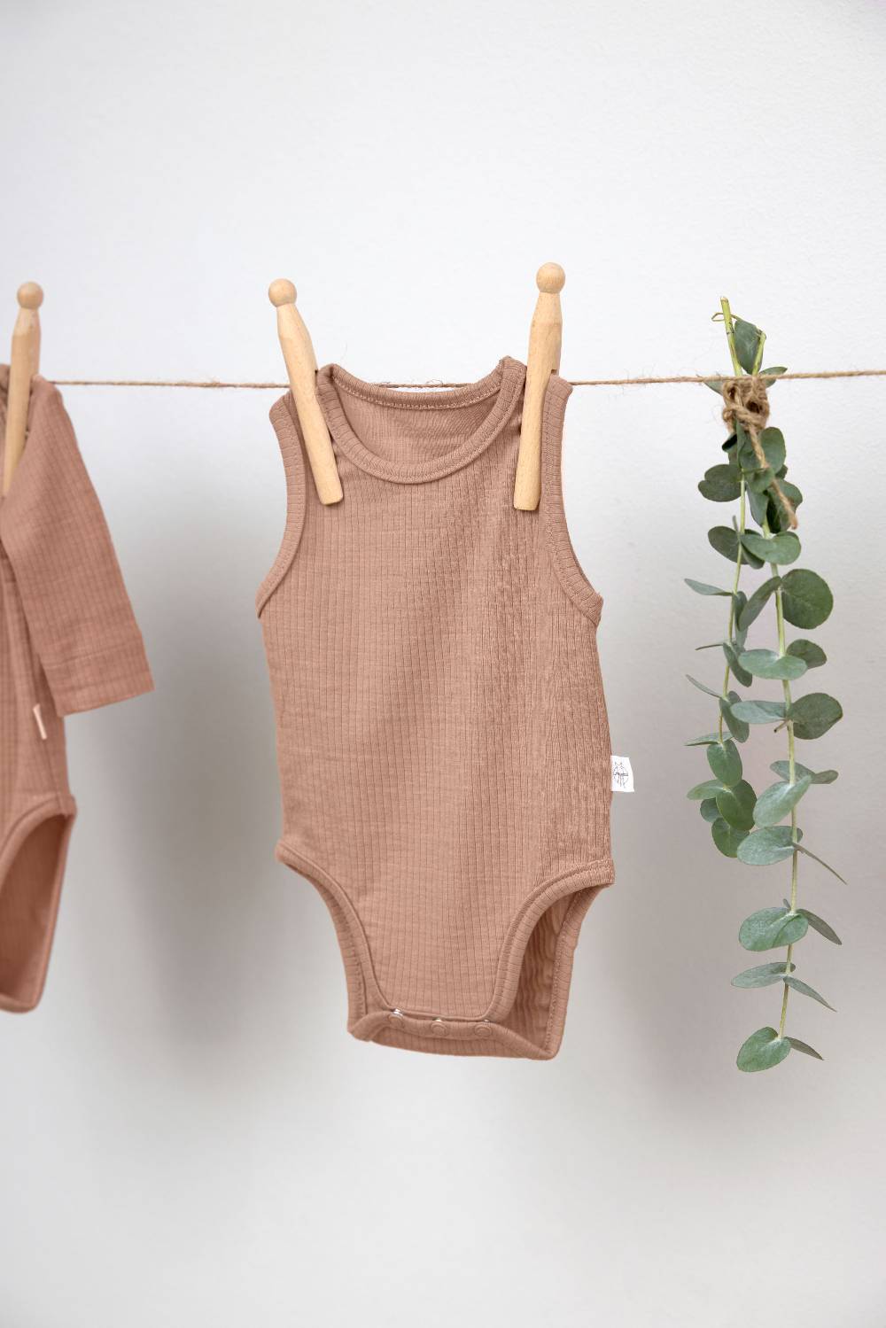 Lässig Baby Body - Ärmellos gerippt, Hellbraun Bis zu 60% Rabatt