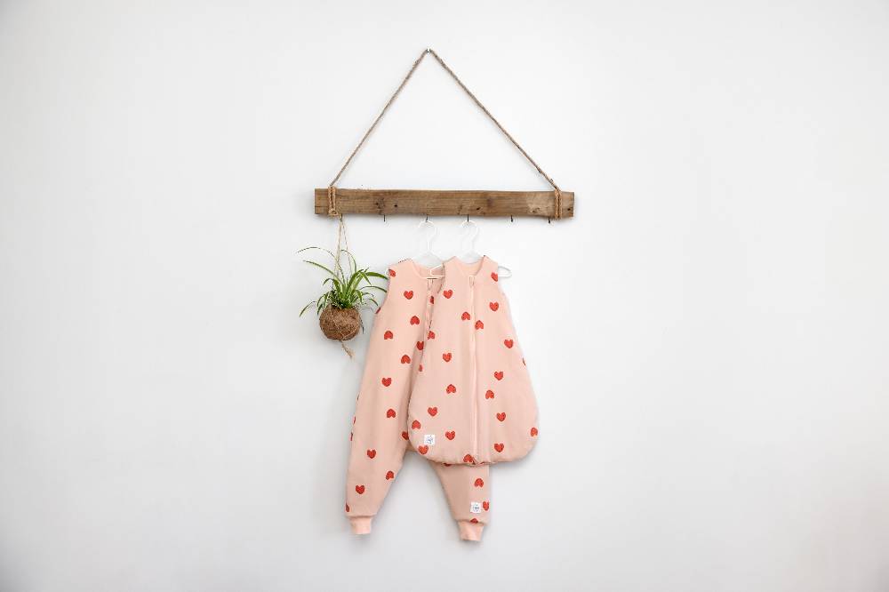 Lässig Babyschlafsack 2,5 TOG - Herz, Rosa 2025