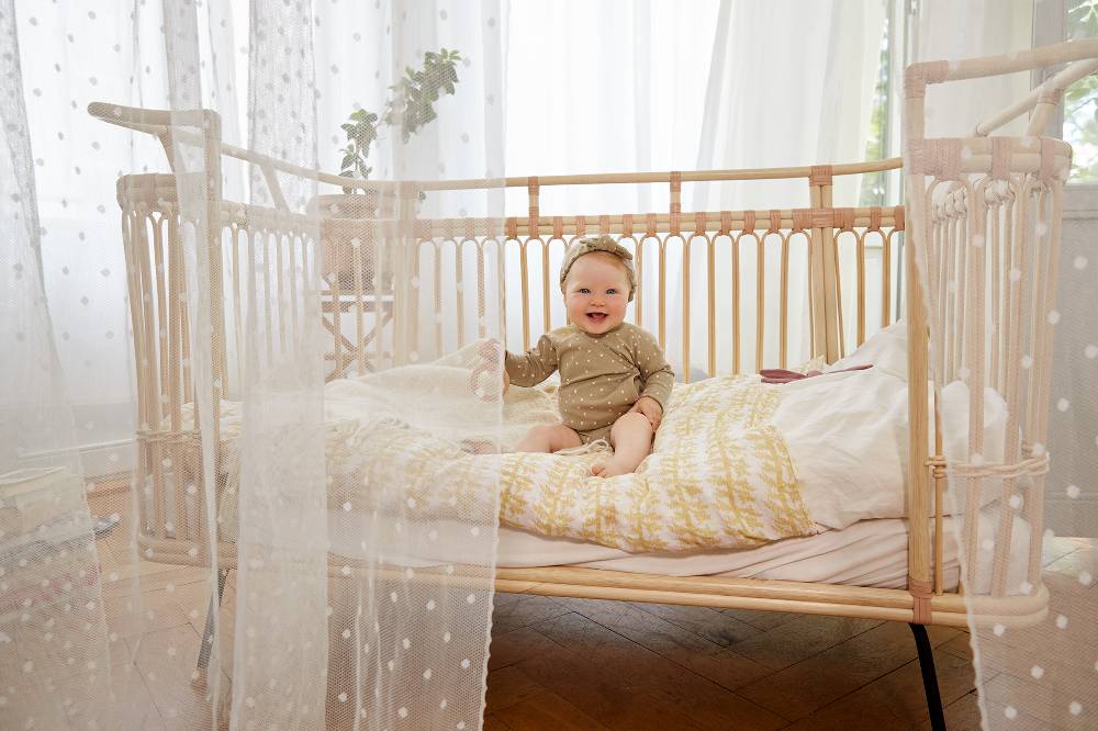 Lässig Baby Wickelbody langarm - Bio Baumwolle, Punkte, Gelb Begrenzt auf 3 Tage