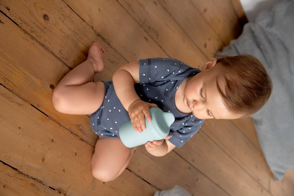 Lässig Baby Body kurzarm - Bio Baumwolle, Dreiecke, Blau Neuheiten