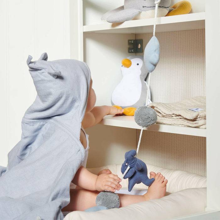 Nordic Coast Company Spieluhr Baby Pinguin Grau 2025