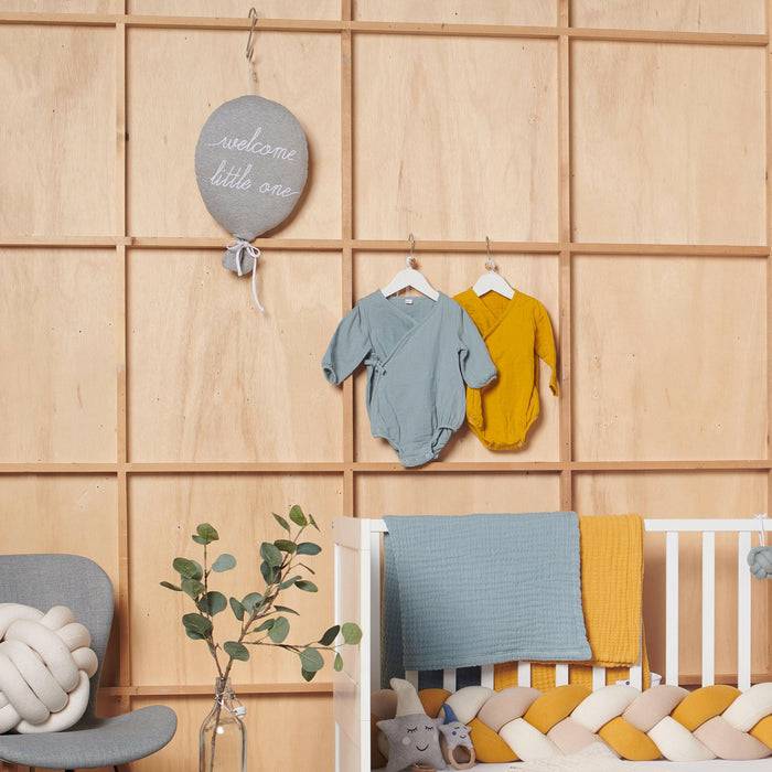 Nordic Coast Company Ballon-Kissen "Welcome Little One" Grau Top Angebot