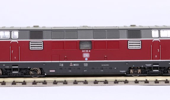 Piko N Sound-Diesellokomotive BR 221 DB IV, inkl. PIKO Sound-Decoder Artikelnummer: 40501 Riesige Ersparnisse