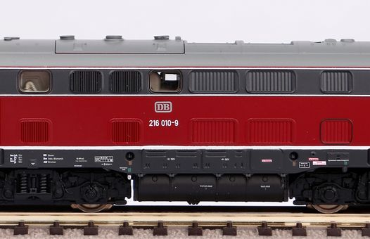 Piko N Sound-Diesellokomotive 216 010-9 DB IV, inkl. PIKO Sound-Decoder Artikelnummer: 40521 Begrenzte Freigabe