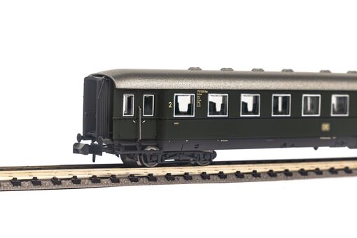 Piko N Schürzeneilzugwagen 2. Klasse DB III Artikelnummer: 40624 Günstiger Verkauf