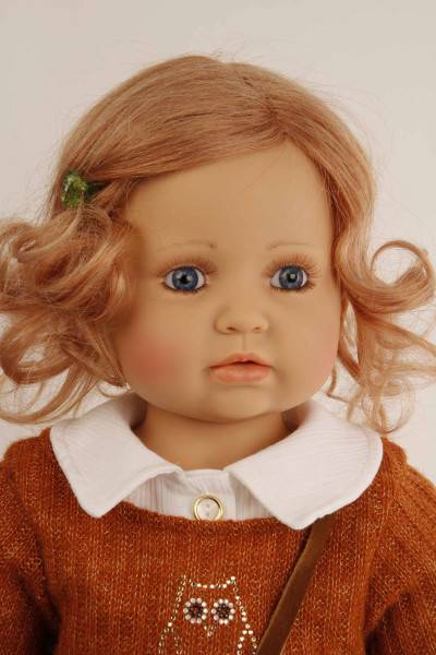 Schildkröt Manufaktur Puppe Anna-Maria 70 cm stehend von Brigitte Paetsch braune Haare, Kleidung rose/rot/weiss 50% Rabatt für begrenzte Zeit
