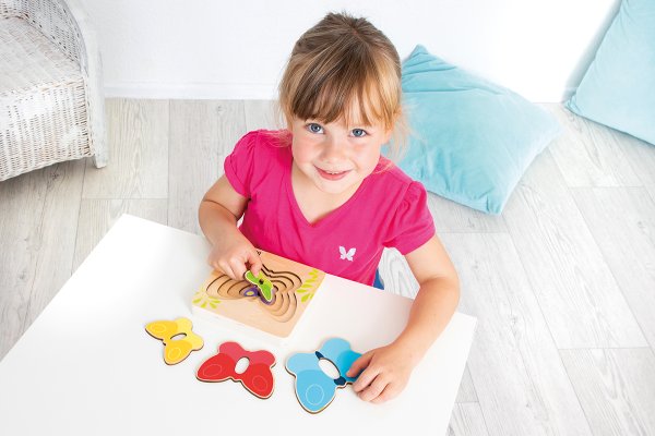 Schildkröt Manufaktur Lagen-Puzzle "Kleiner Schmetterling" by Beleduc Nur für heute