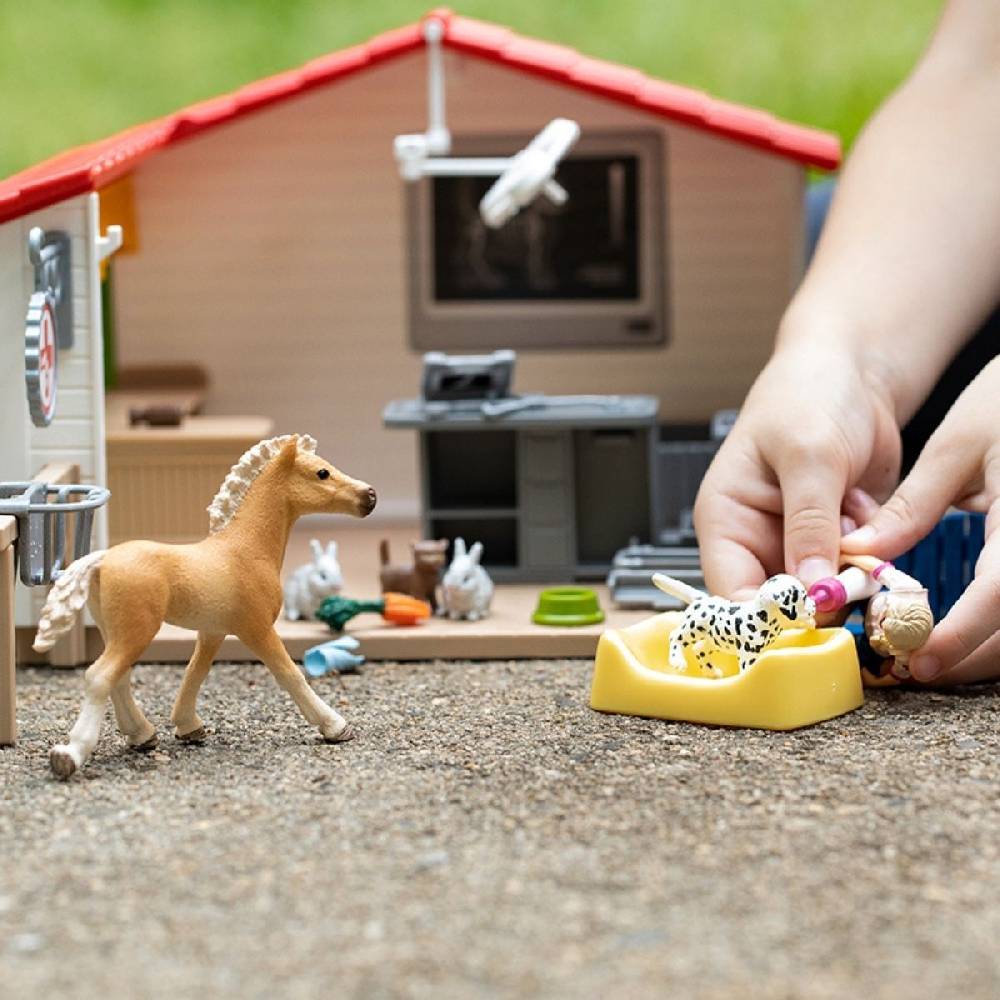 Schleich Tierarzt-Praxis mit Haustieren Tägliche Deals