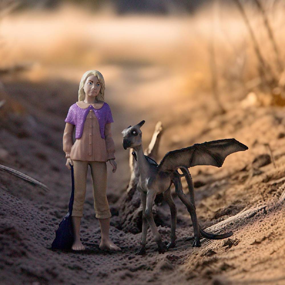 Schleich Luna Lovegood™ & Baby Thestral Versandkostenfrei
