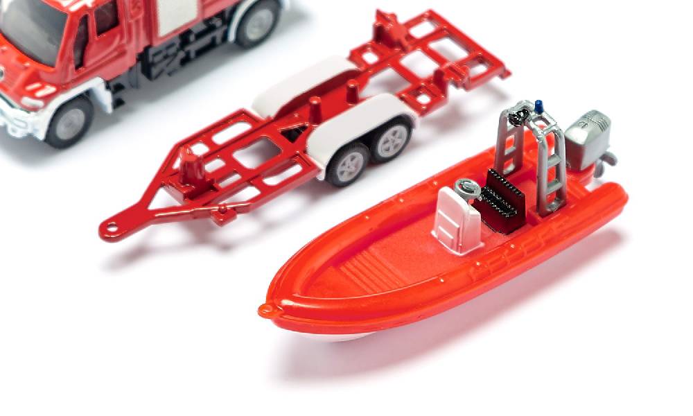 Siku Unimog Feuerwehr mit Boot 10163600005 Muttertagsangebot