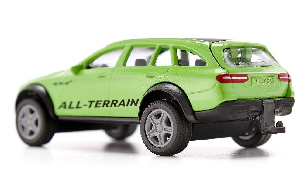 Siku Mercedes-Benz E-Klasse All-Terrain 4X4˛ 10234900001 im Angebot