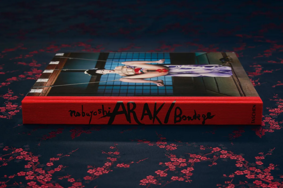 TASCHEN Araki. Bondage Super Rabatt