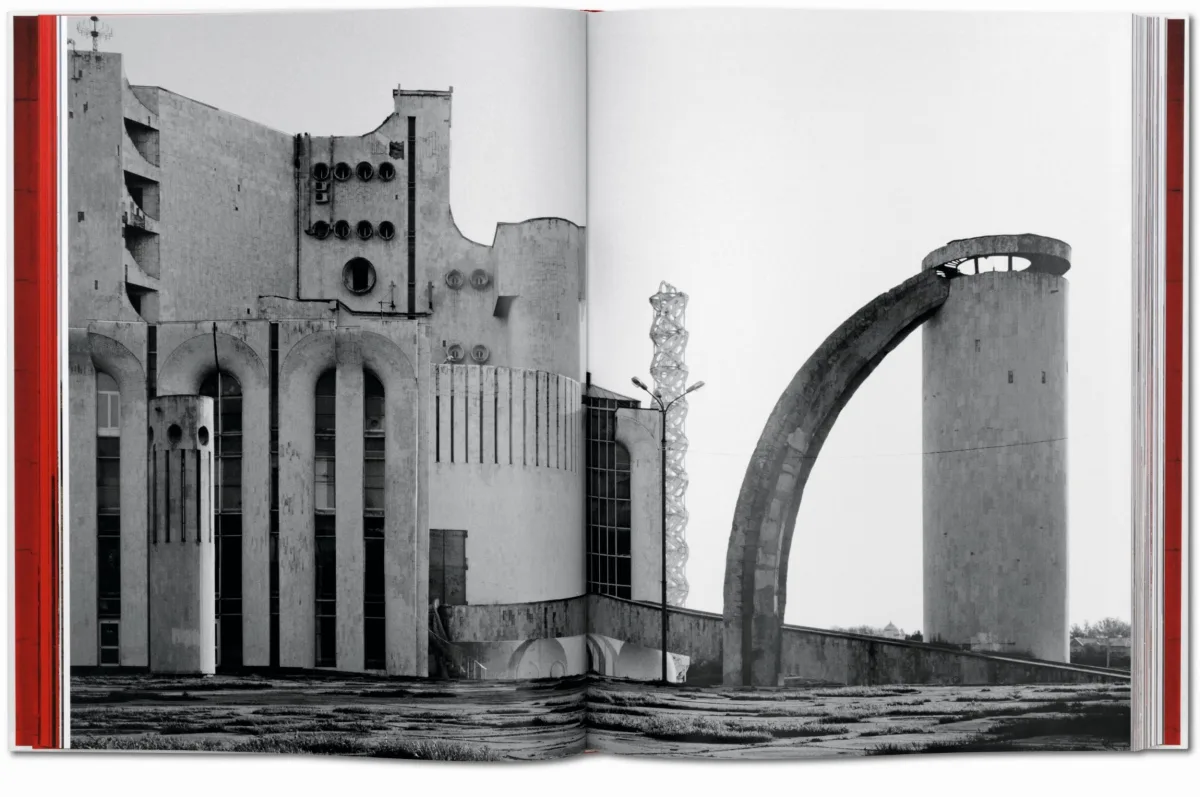 TASCHEN Frédéric Chaubin. CCCP. Cosmic Communist Constructions Photographed Riesige Rabatte
