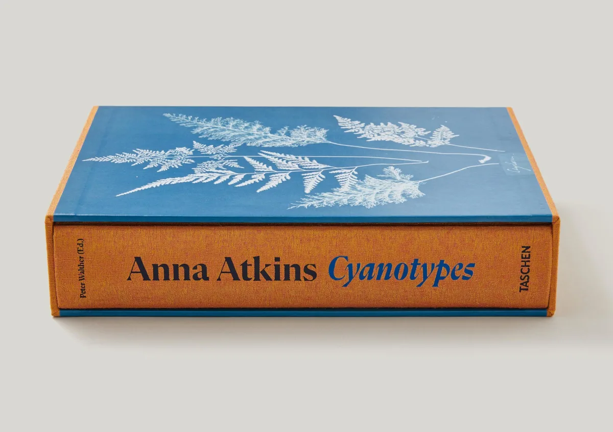 TASCHEN Anna Atkins. Cyanotypes Rabatt