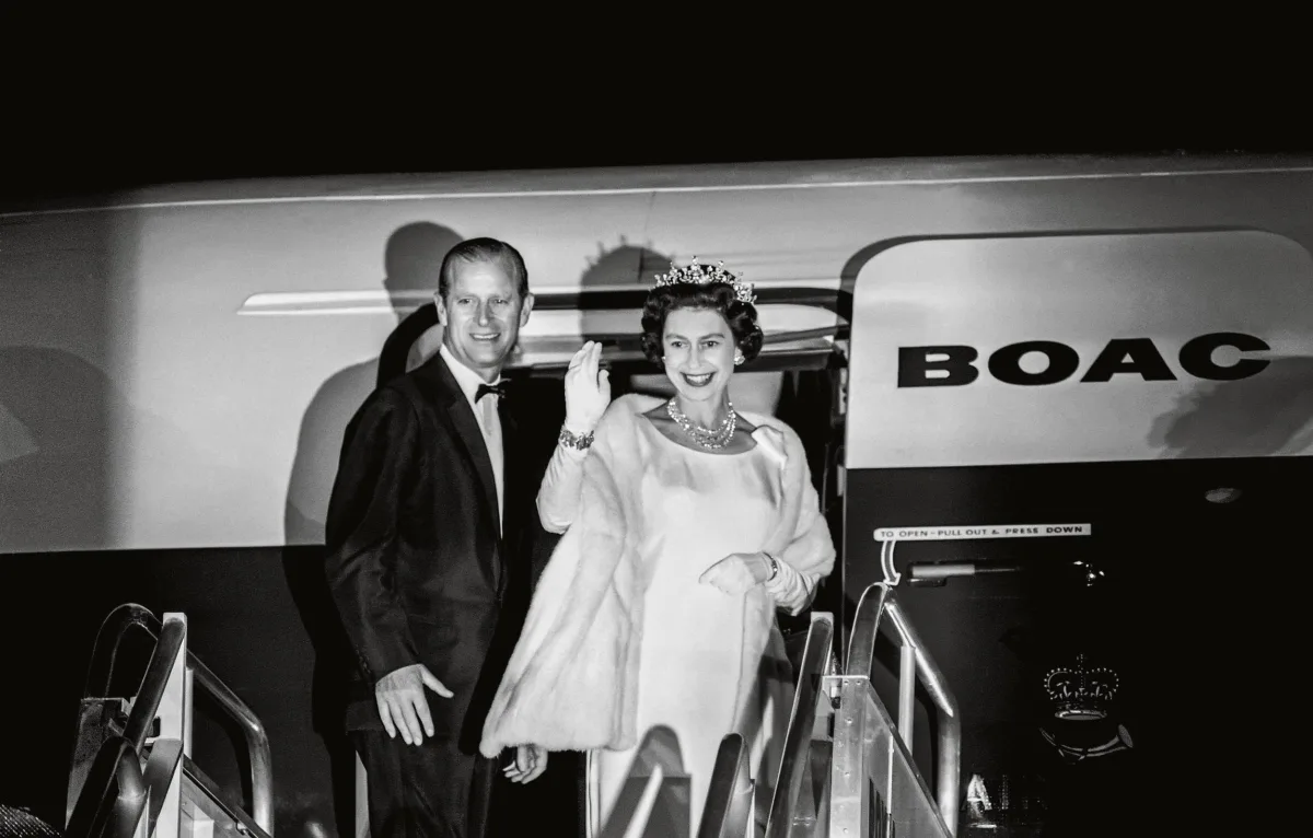 TASCHEN Her Majesty. A Photographic History 1926–2022 Zeitlich begrenztes Angebot
