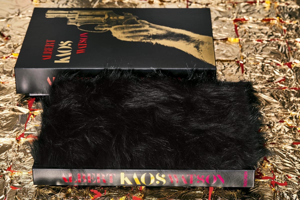 TASCHEN Albert Watson. Kaos. Art Edition No. 151–200 ‘Kate Moss, Marrakech, 1993’ Online