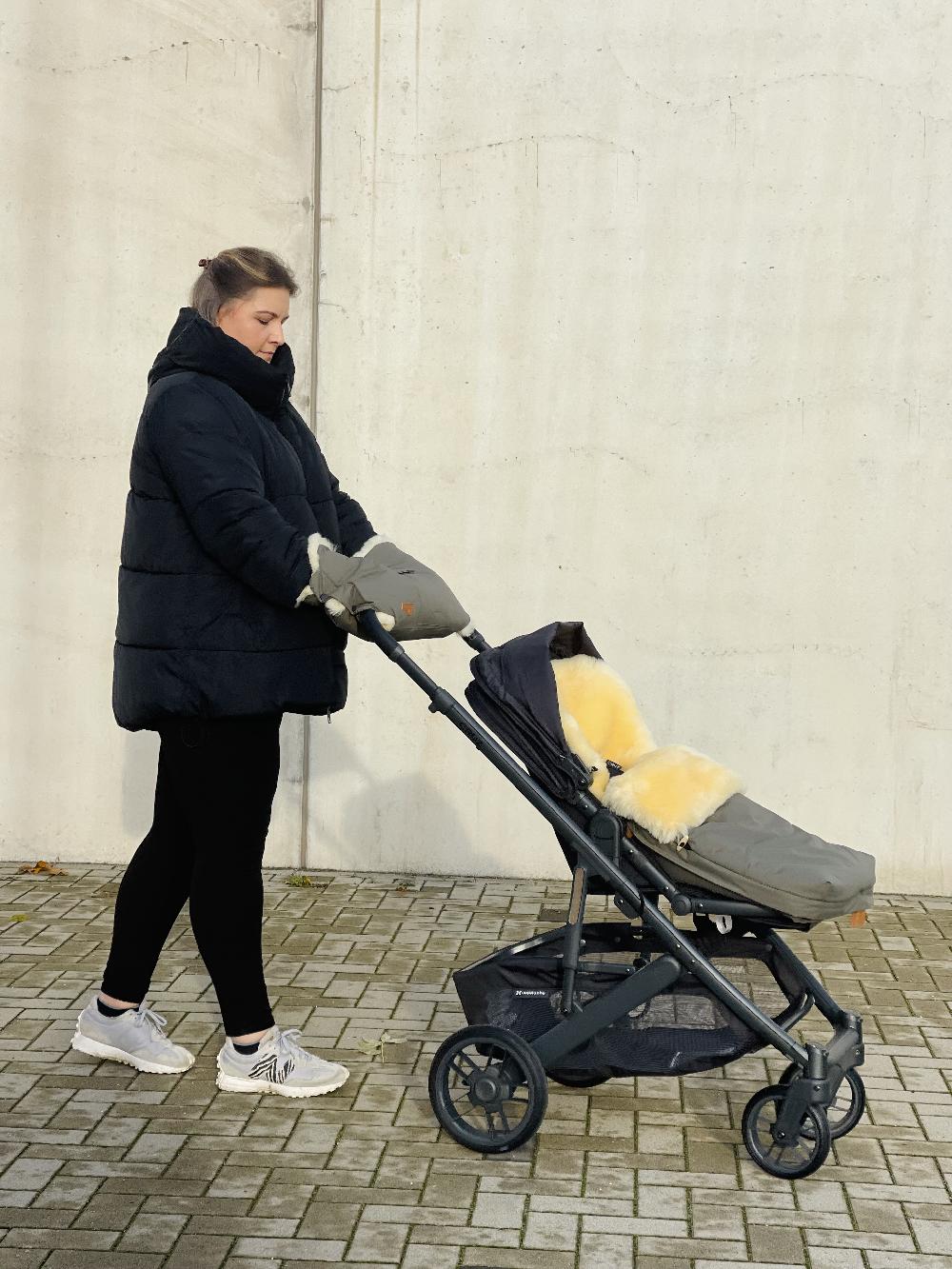 babymarkt Handwärmer heatesly Lammfell oliv Tägliche Deals