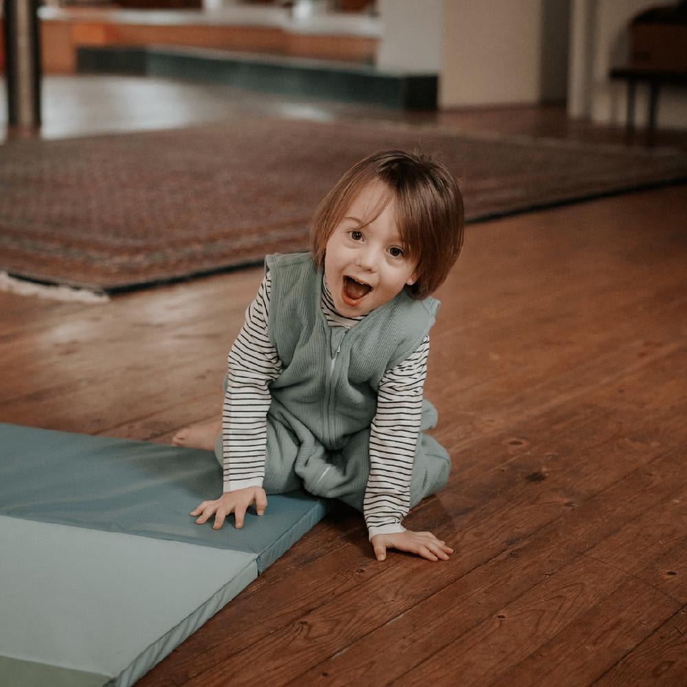 babymarkt emma & noah Schlafsack mit Umschlag-Füßen Essential Mint Schlussverkauf