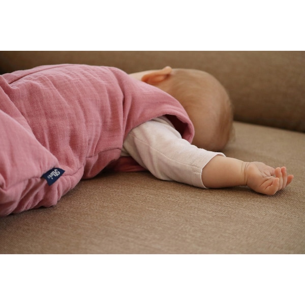 babywalz AlviGanzjahres-Sleepoverall 4-Season Mull 2.0 TOG fox glove Neueste Stile