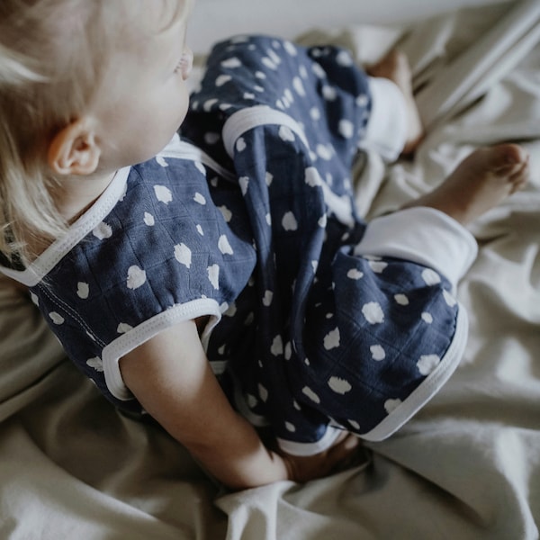 babywalz emma & noahSommer-Sleepoverall Musselin 0.5 TOG Punkte blau Bis zu 55% Rabatt