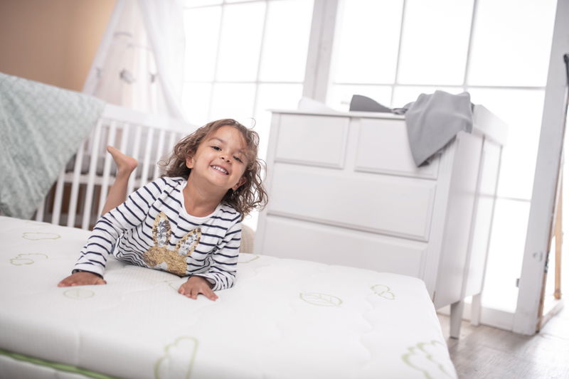 babyonlineshop Träumeland Schlummerland Matratze 90 x 200 cm Nur noch ein Tag übrig
