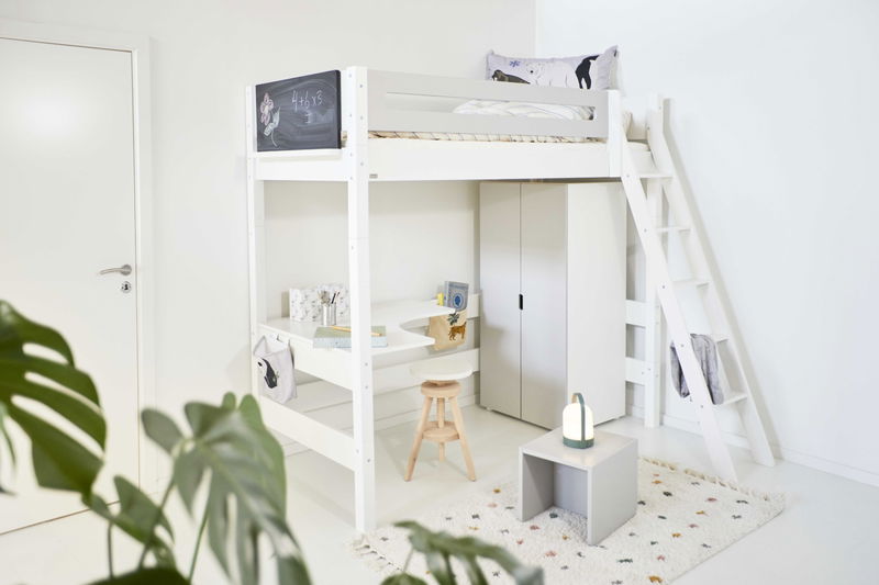 babyonlineshop Manis-h Hochbett FENRIS 90x200 cm einfarbig mit Sofamodul - 22 Farben wählbar JETZT KAUFEN