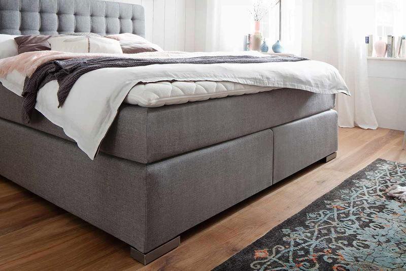 babyonlineshop Meise Lenno Boxspringbett 200 x 200 cm grau Stoff Kopfteil gesteppt & gratis Lieferung Saisonschlussverkauf