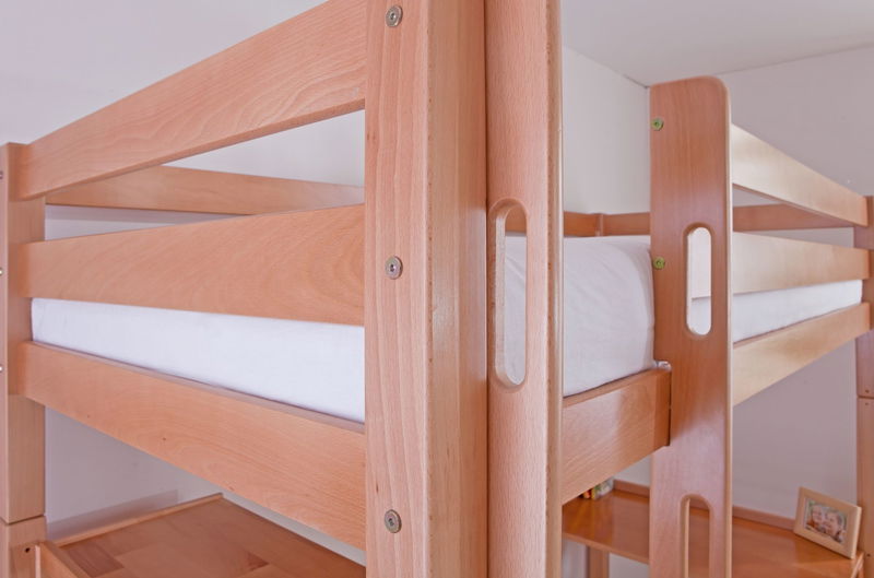 babyonlineshop Relita TOLI Hochbett Buche massiv natur lackiert Meist gekauft