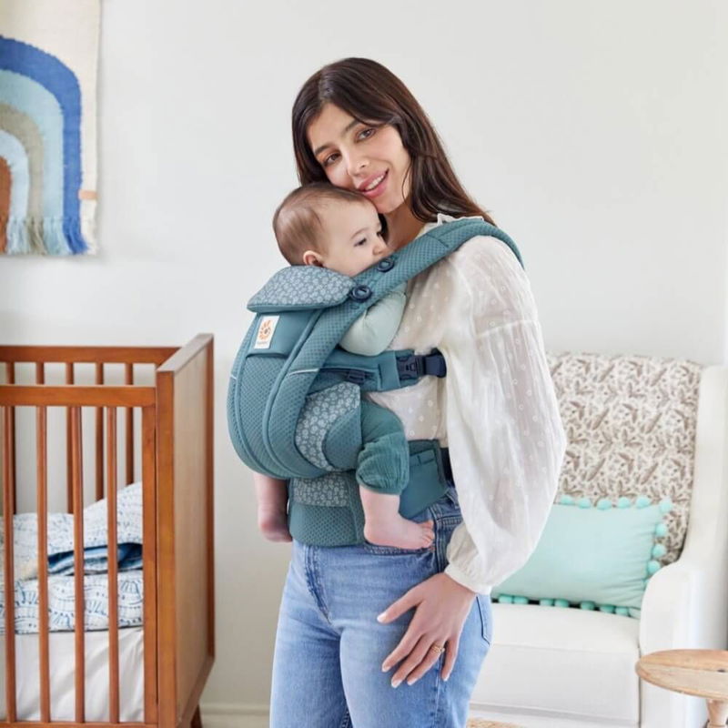babyonlineshop Ergobaby Omni Breeze Twilight Blue Daisies Babytrage Bis zu 55% Rabatt