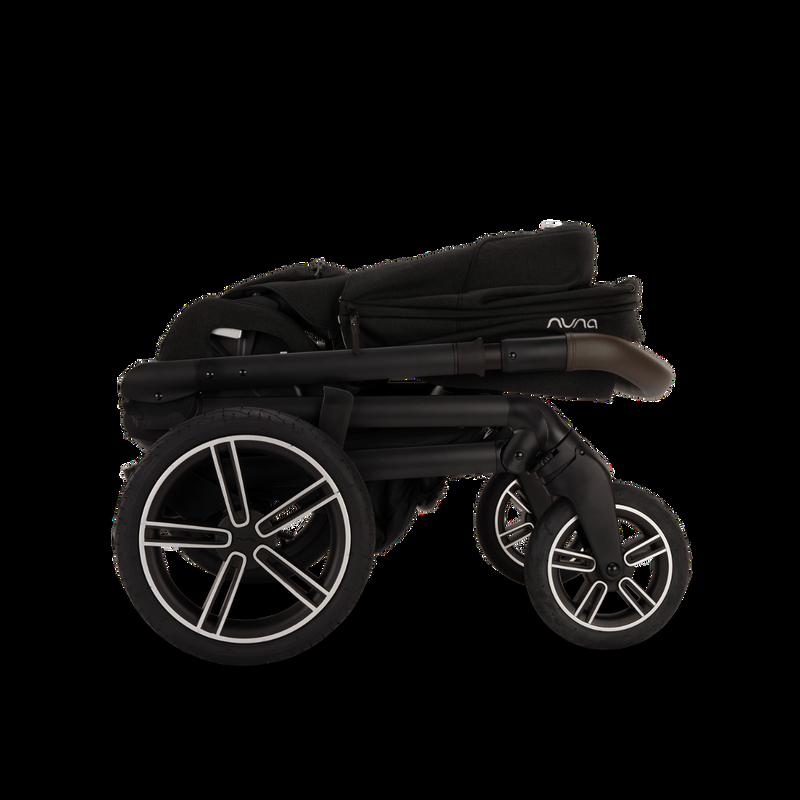 babyonlineshop Nuna MIXX next Kinderwagen mit magnetischem Verschluss inkl. Kniedecke Adapter Regenverdeck & braunem Ledergriff Caviar Auslauf
